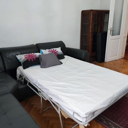 Vintage Apartment In The Center Of Novi Sad Ngoại thất bức ảnh